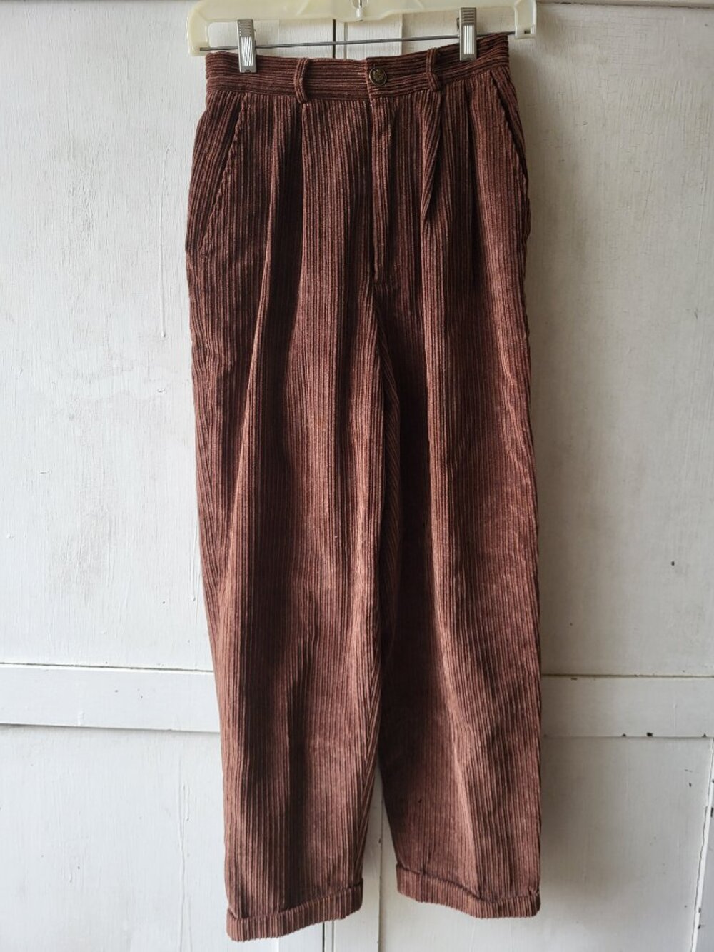 Vintage Talbots Highwaisted Pleated Corduroy Pants Size 4